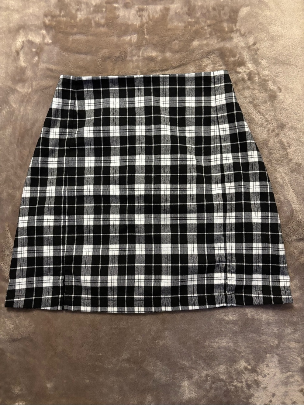 Brandy Melville Mini Skirt Women’s Size XS Black & White Plaid Mini Skirt